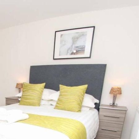 No12-Luxe Living Guest Apartment- 1 Bed-Garden-Private Parking-Wifi-Beach-City Swansea Eksteriør bilde