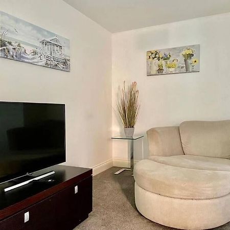 No12-Luxe Living Guest Apartment- 1 Bed-Garden-Private Parking-Wifi-Beach-City Swansea Eksteriør bilde